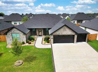 640 Chaparral St, Centerton, AR 72719