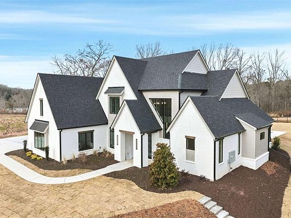 2nd image of 4632A Shirley Rd