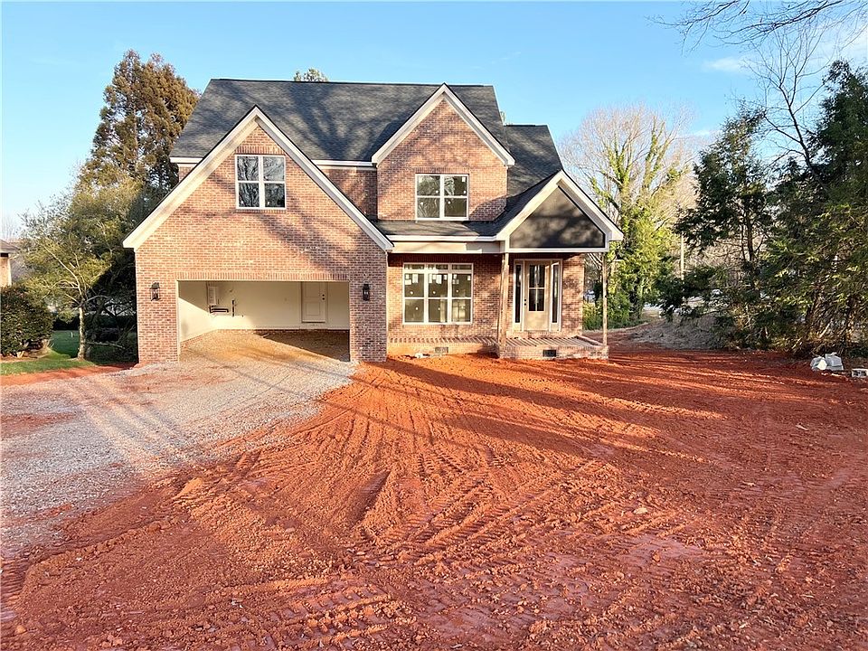 1st image of 100 Garden Gate Dr