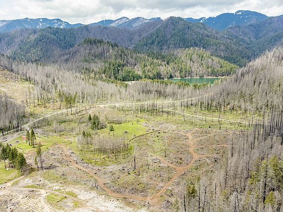 3rd image of 91747 Blue River Reservoir Rd