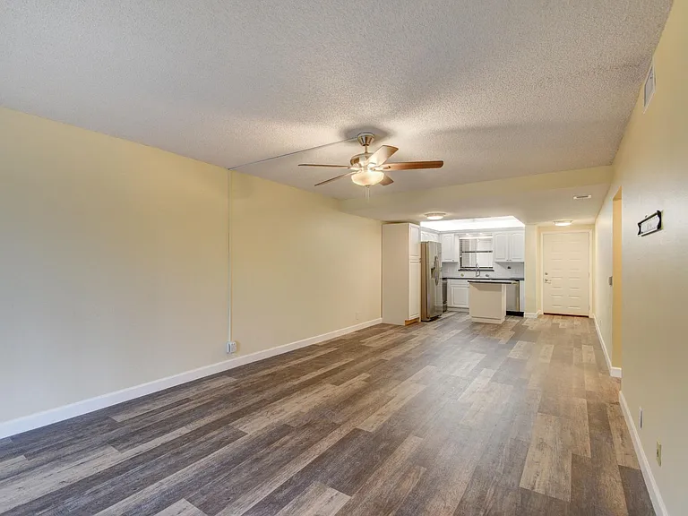 890 N Federal Hwy #103 — Photo 17