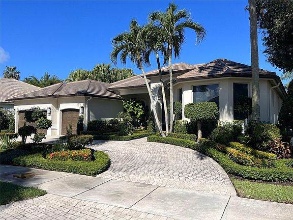 4th image of 2524 Montclaire Cir