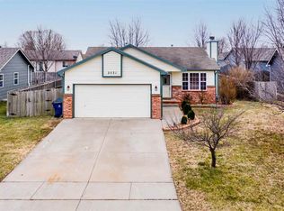 2531 E Cambridge Ct, Wichita, KS 67219