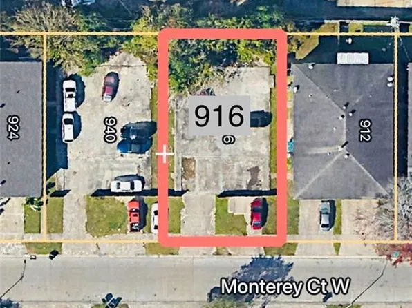 916 W Monterey Ct, Gretna, LA 70056