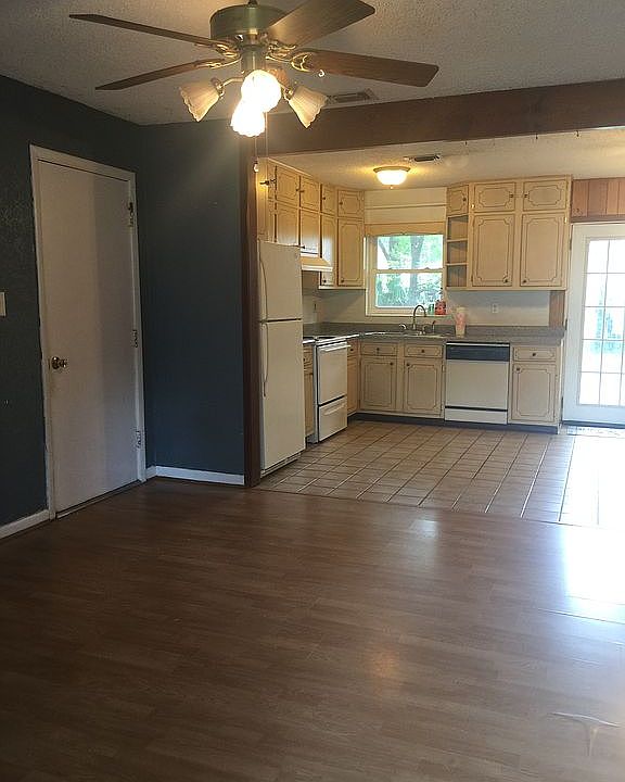 1st image of 625 Ferretti Ave