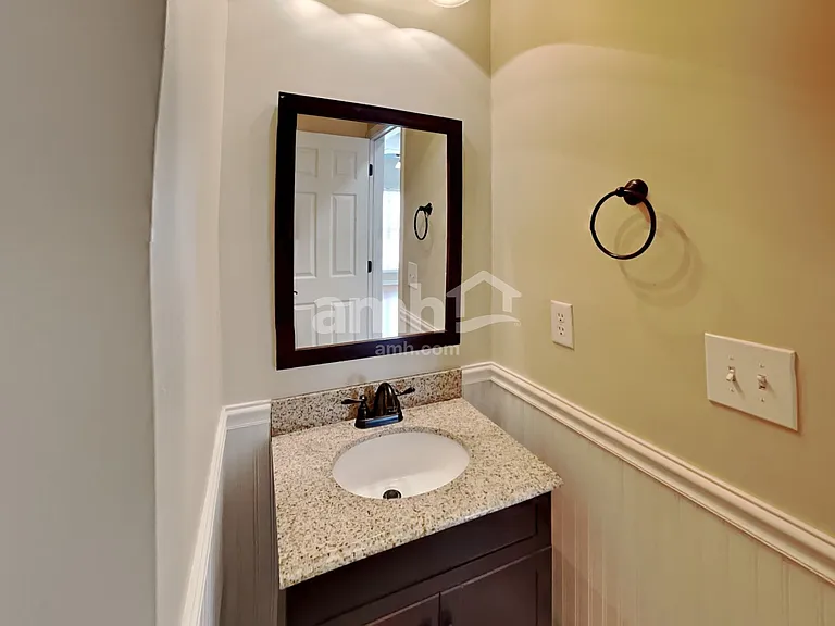 227 Mott Rd — Photo 10