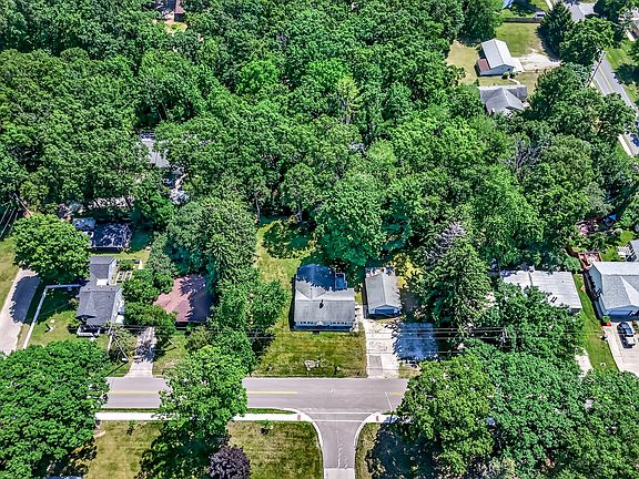 4th image of 4945 Wilcox St