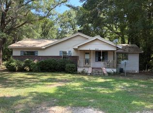 210 W Central St, Taylorsville, MS 39168
