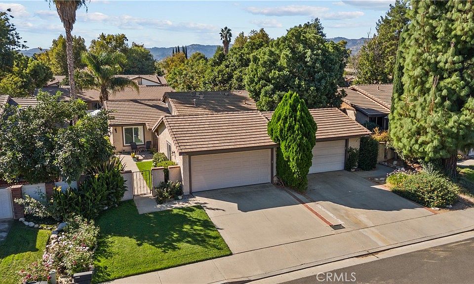 1st image of 23516 Lampara Dr