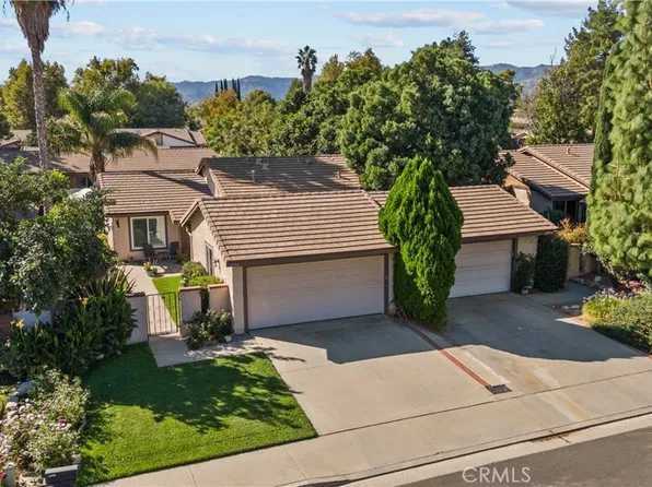 23516 Lampara Dr, Santa Clarita, CA 91355