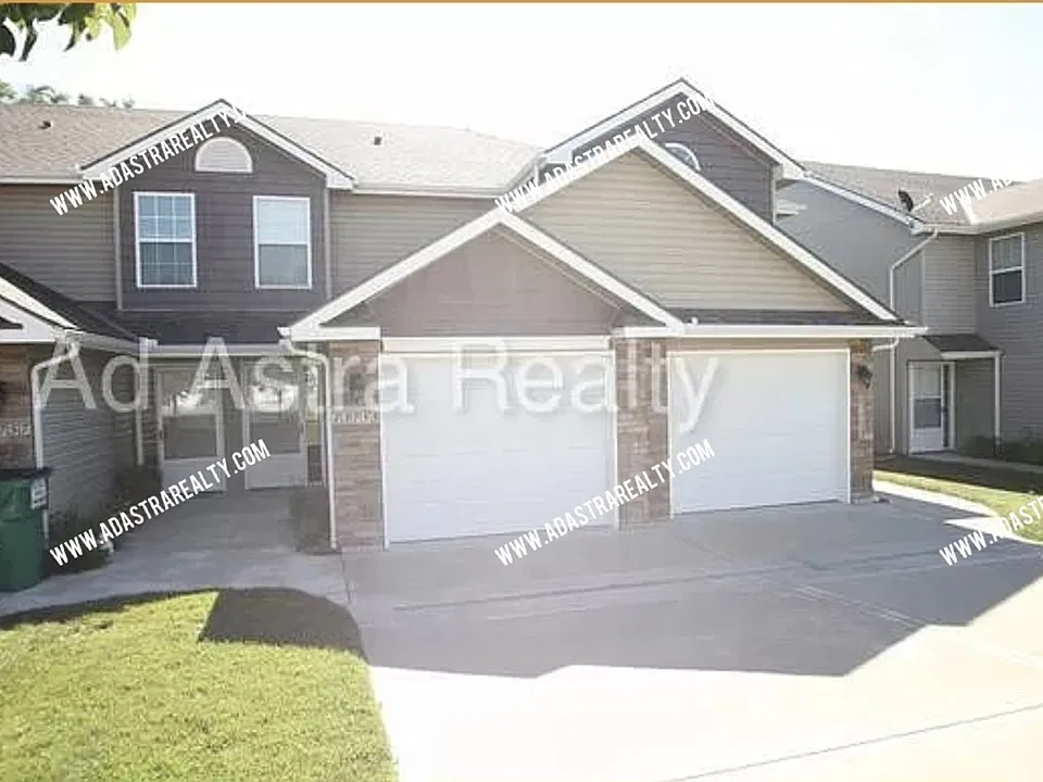 13755 Post Oak Ln