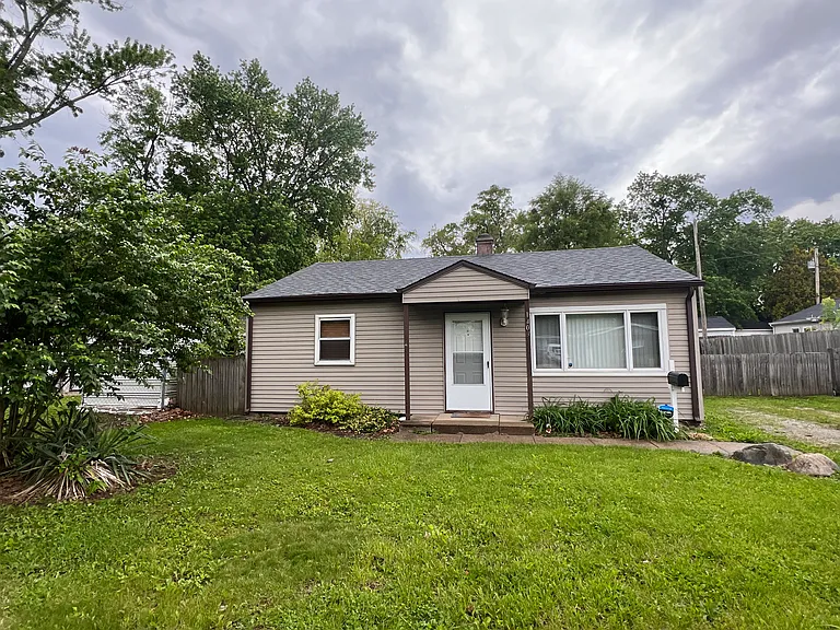 1403 Philo Rd — Photo 1