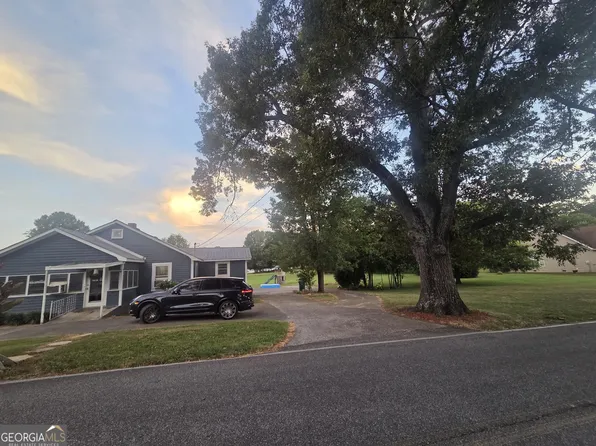 106 Noland St, Adairsville, GA 30103
