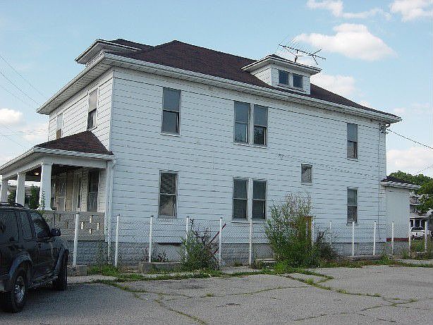 2nd image of 808 Cincinnati St