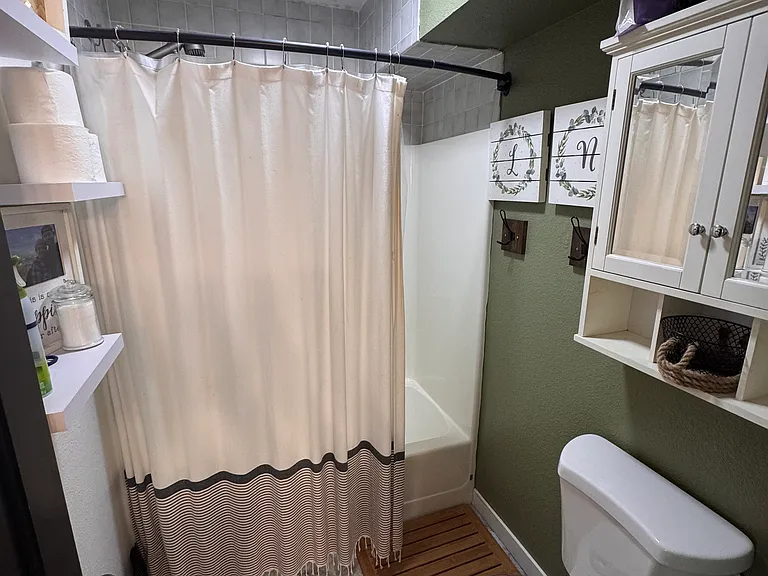 Master bedroom bathroom upstairs