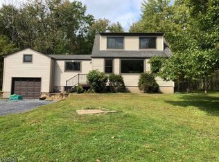 9 Hewitt Rd, Lambertville, NJ 08530
