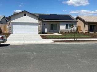 664 W Red Oak Ave S, Porterville, CA
