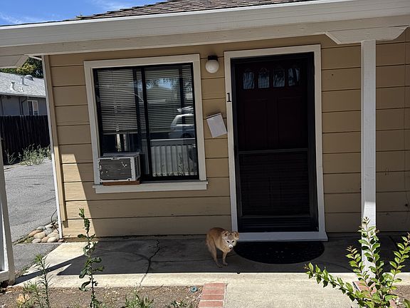 2nd image of 205 N Bayview Ave