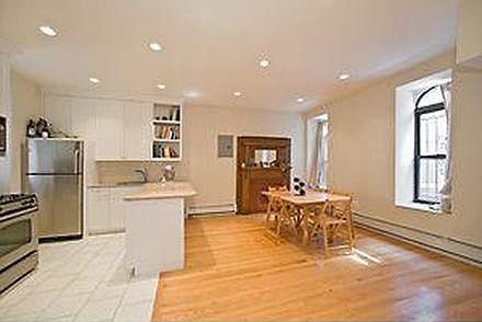 2nd image of 307 W 146th St