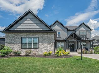 18419 Donegal Dr, South Bend, IN 46637