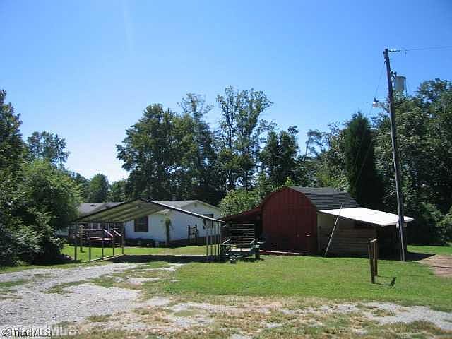 2nd image of 275 Reginald Rd