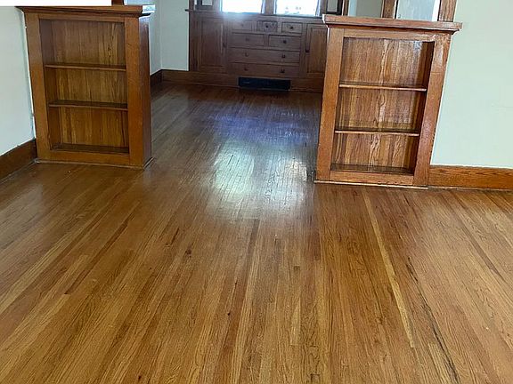 3rd image of 713 S 31st St