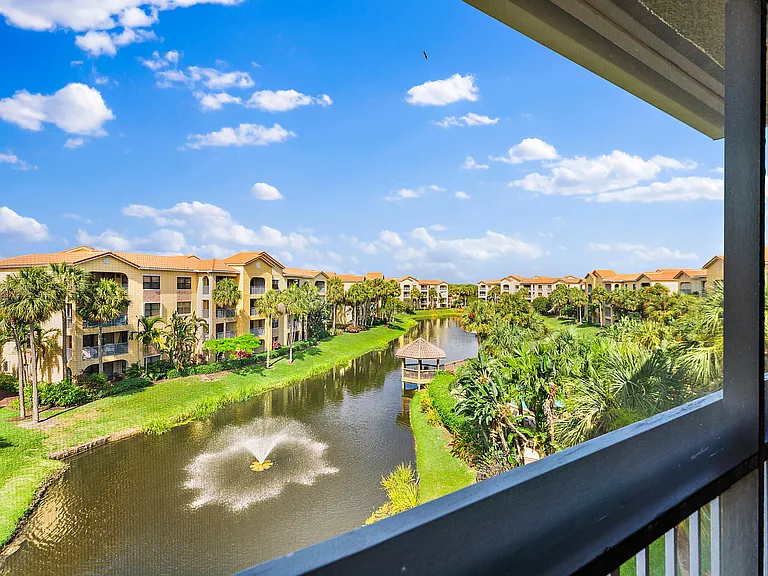 700 Uno Lago Dr #404 — Photo 30