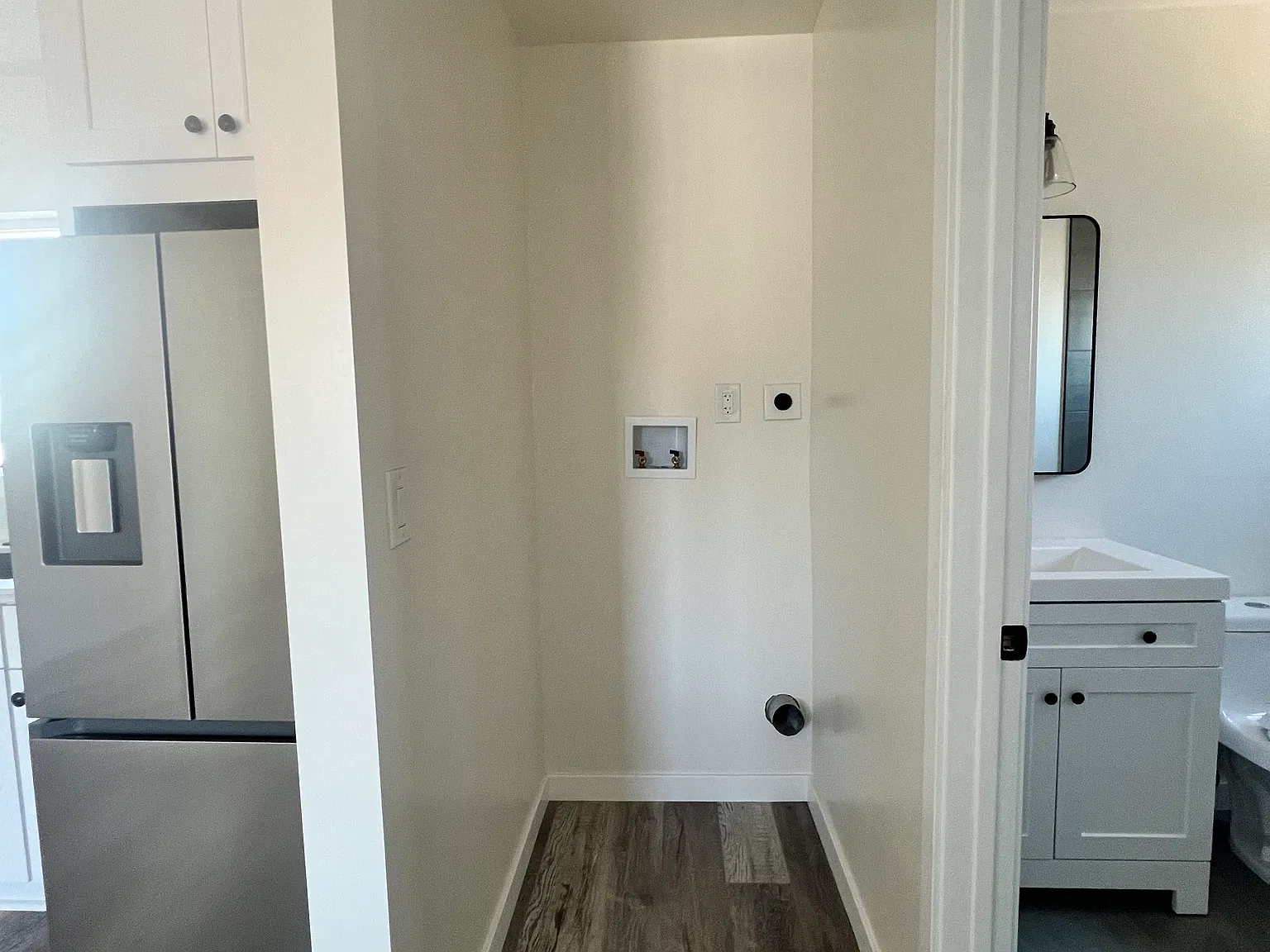 1 bed, 400 sqft, $2,200 — Photo 4