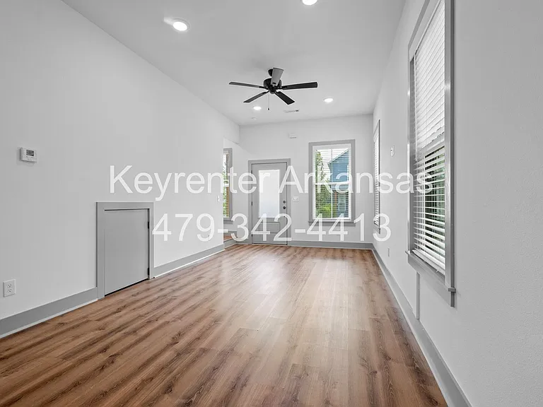 Duncan St Duplex — Photo 9