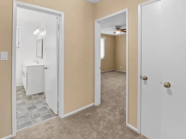 14332 Riverside Dr #5 — Photo 22