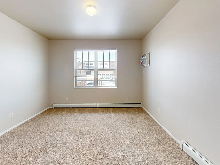 Burlington Apartments — Photo 32