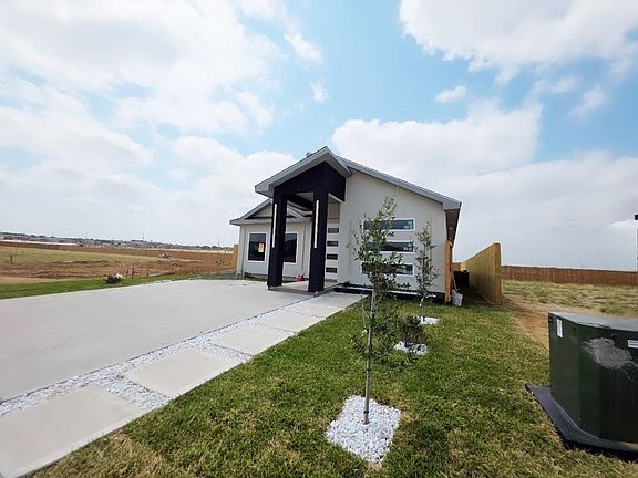 5th image of 217 Lusitano Dr