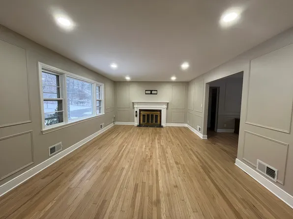 104 Hillcrest Dr, Wayne, NJ 07470