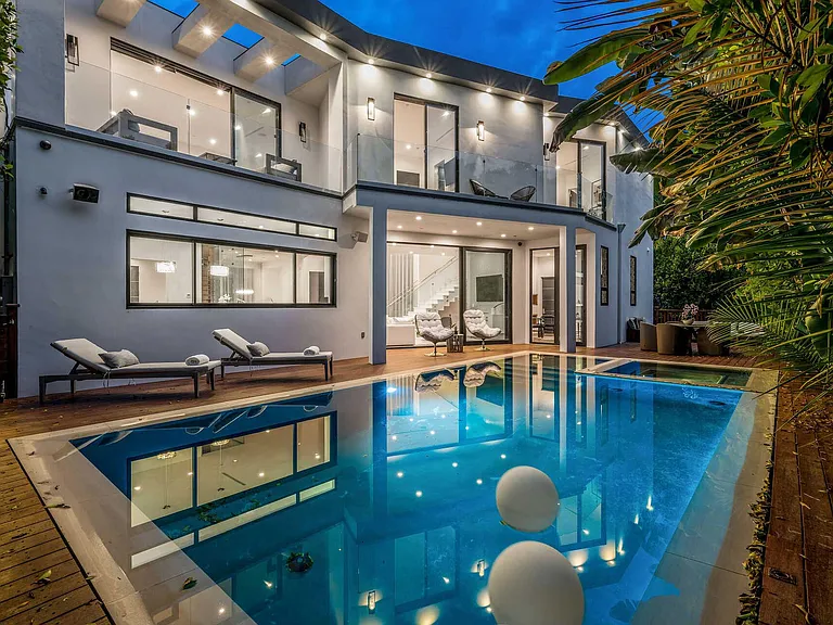 センラ Luge,A la mode,VERITE,GOSSIP,MARCEL 17917 Valley Vista Blvd, Encino, CA 91316 | Zillow