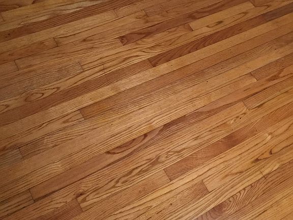 Red Oak Hardwood Throughout