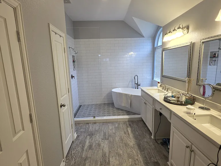 2717 Cliffwood Dr — Photo 16