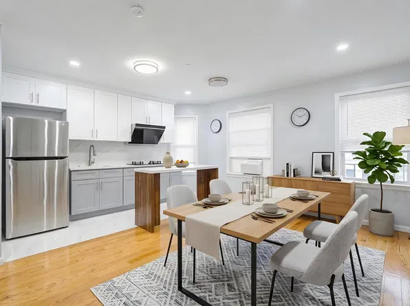 (undisclosed Address), Woodhaven, NY 11421