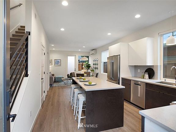 3rd image of 640 B NW 47th Street