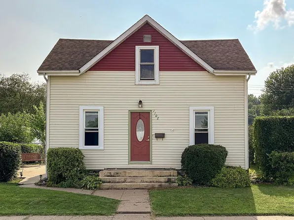 1102 Jefferson St, Bellevue, IA 52031