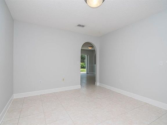 4th image of 24825 Ravello St