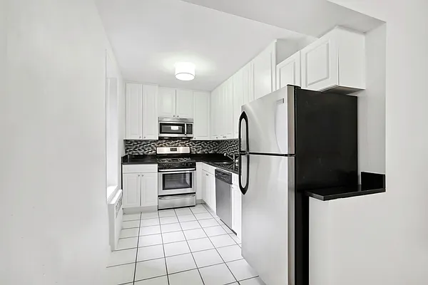 Rented by Corcoran | media 7