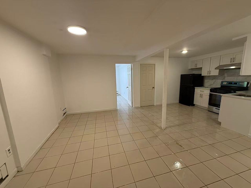 1st image of 6637 Hull Ave Floor 1