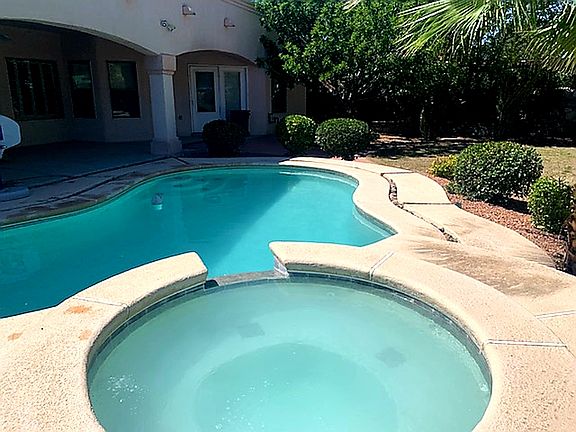 3rd image of 799 Maxey Marie Dr