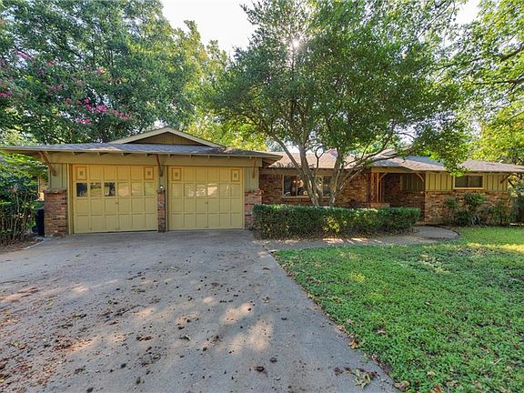 2nd image of 1104 Trailwood Dr