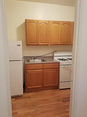 Rented by BRICK & GALO REALTY CORP | media 5