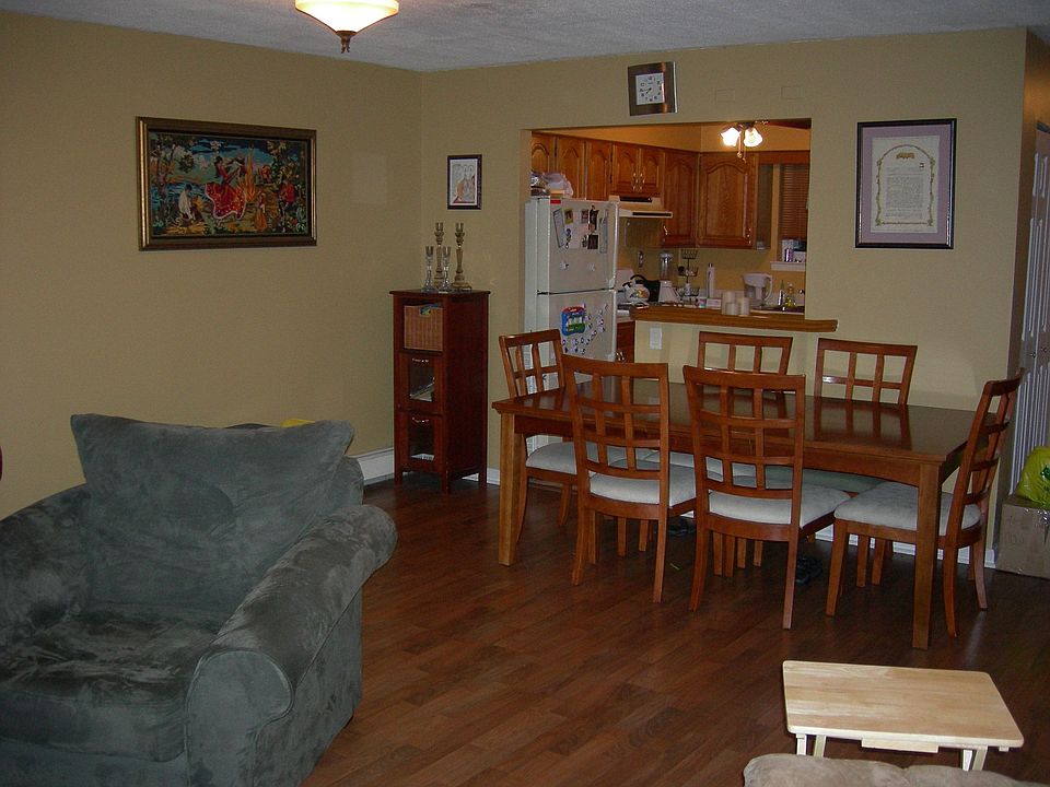 1st image of 920 Broadway APT 13