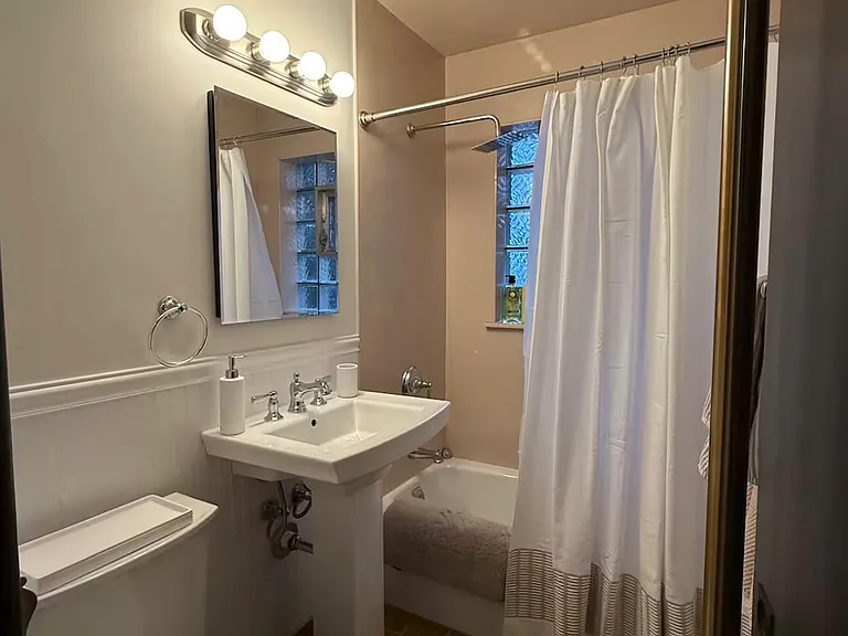 101 N Yale Ave — Photo 13