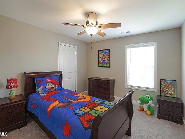 209 Holton Rd — Photo 16