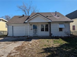 1411 S Harris Ave, Independence, MO 64052
