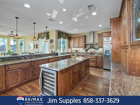 3rd image of 3418 Lomas Serenas Dr